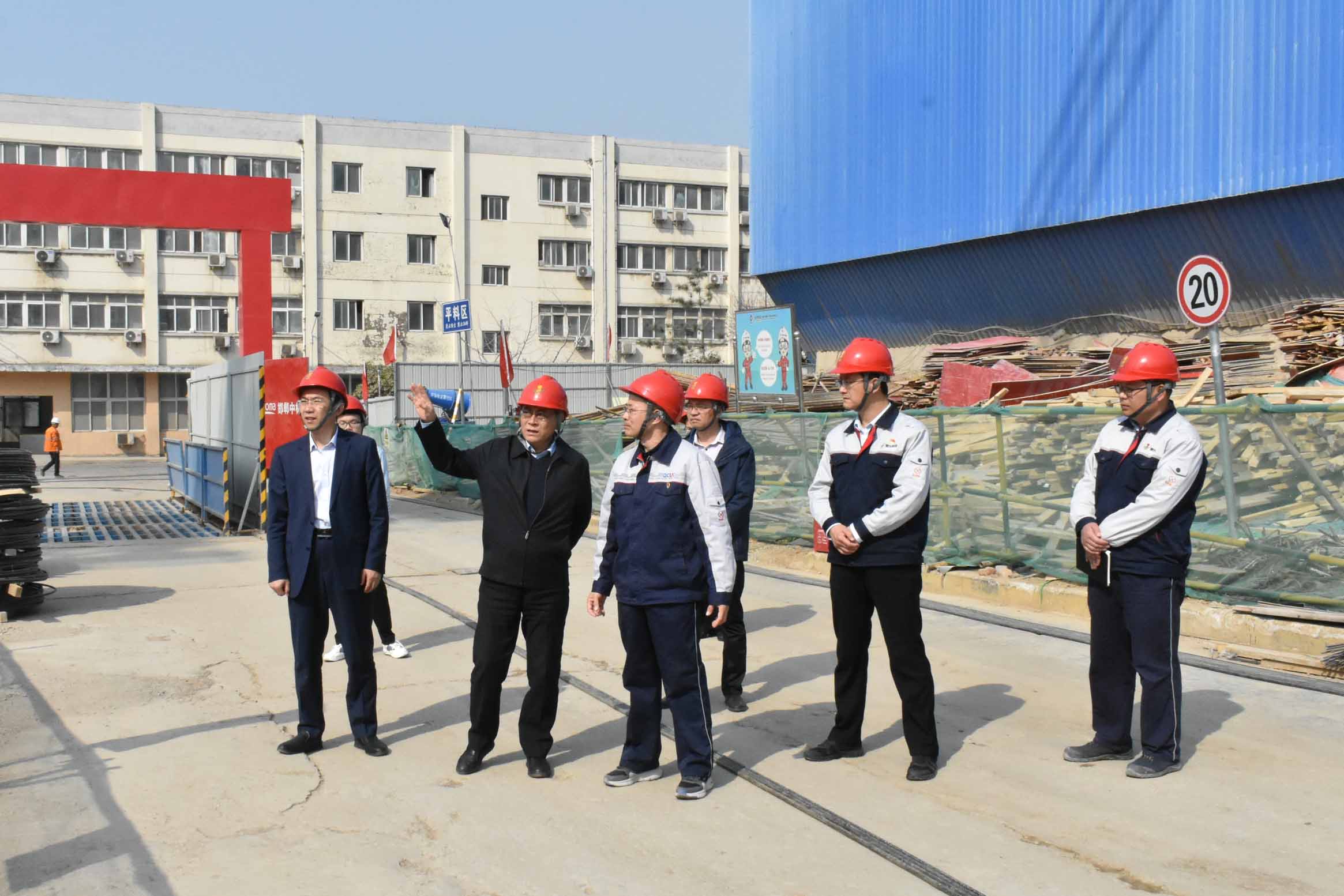 赵琨到best365英国官网矿业best365英国官网水泥调研 (1).jpg